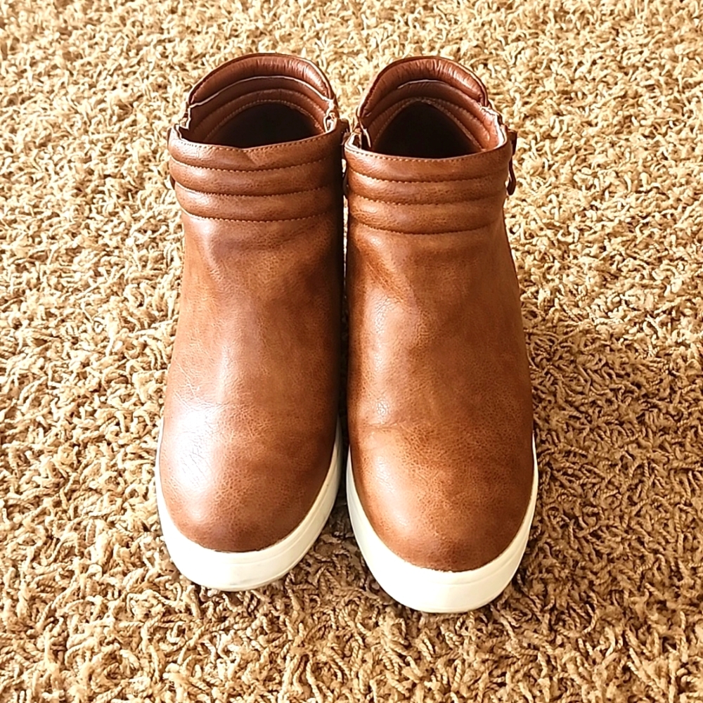 Women's Wedge